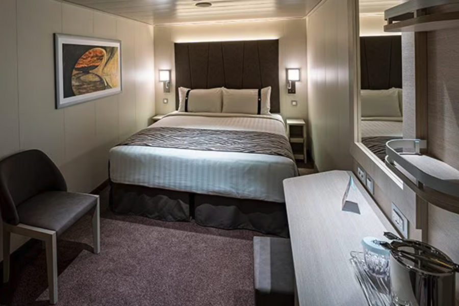 MSC Cruises MSC World America Deluxe Interior.png